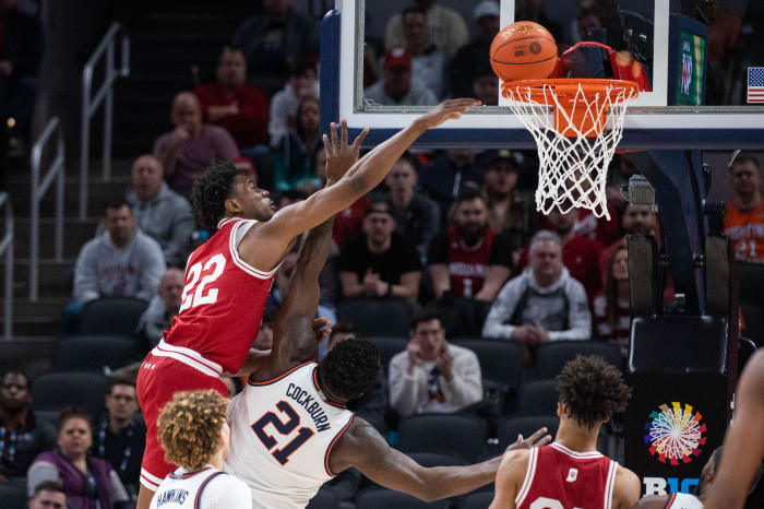 Indiana's Jordan Geronimo goes in for the layup versus Illinois' Kofi Cockburn.
